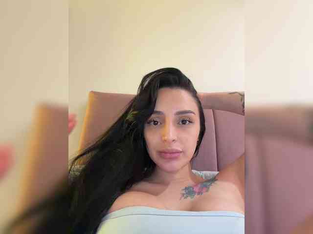 AprilRosse webcam