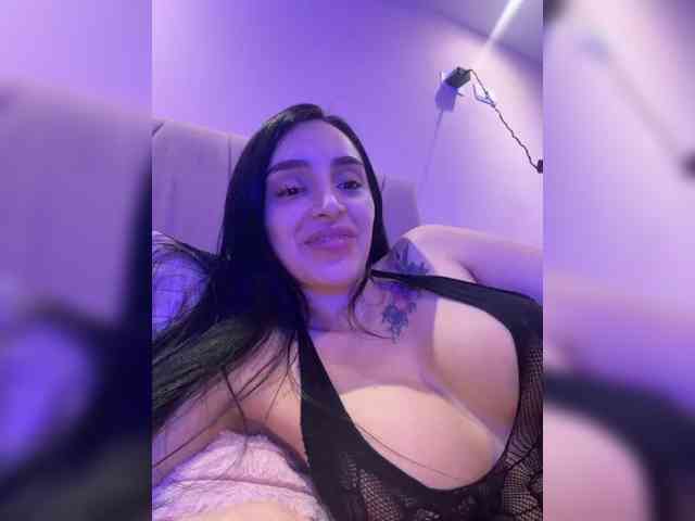 AprilRosse webcam
