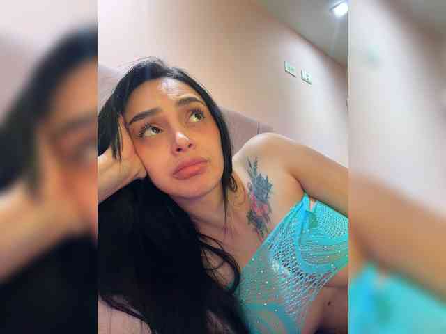 AprilRosse webcam