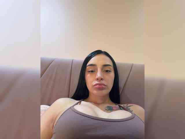 AprilRosse webcam