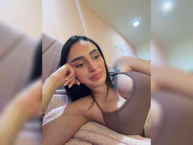 AprilRosse webcam