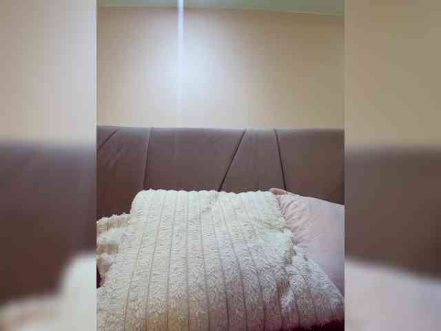 AprilRosse webcam