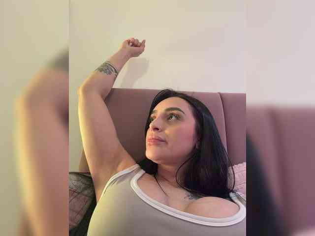 AprilRosse webcam