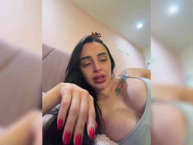 AprilRosse webcam