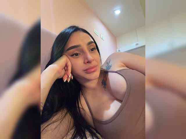 AprilRosse webcam