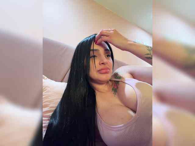 AprilRosse webcam