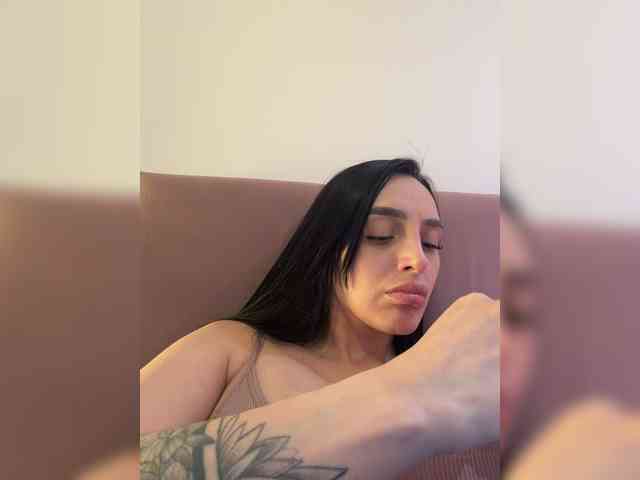 AprilRosse webcam