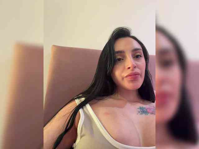 AprilRosse webcam
