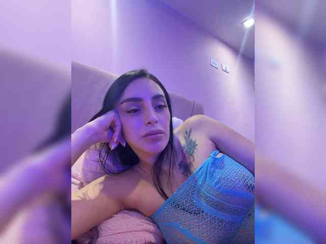 AprilRosse webcam