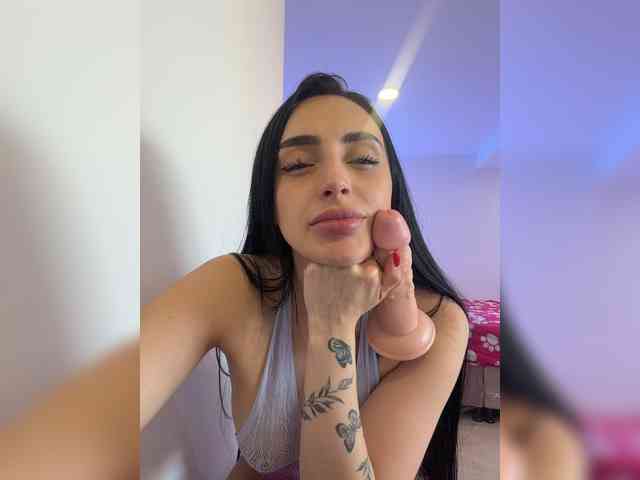 AprilRosse webcam