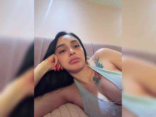 AprilRosse webcam