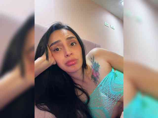 AprilRosse webcam