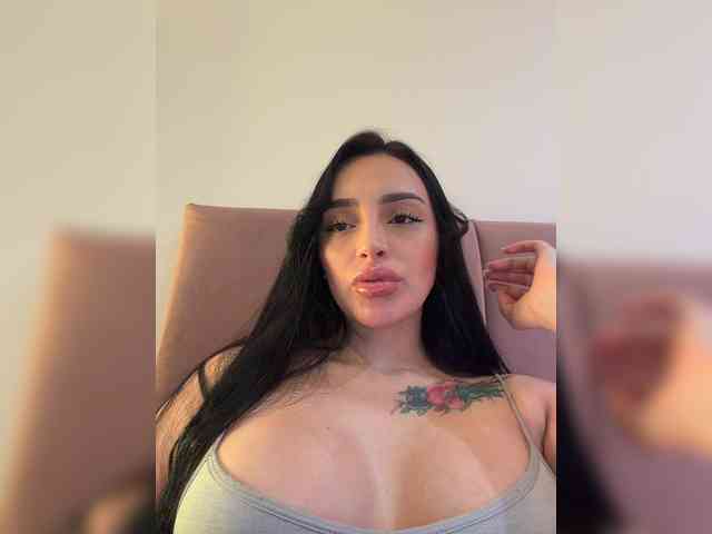 AprilRosse webcam