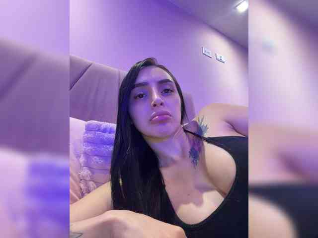 AprilRosse webcam