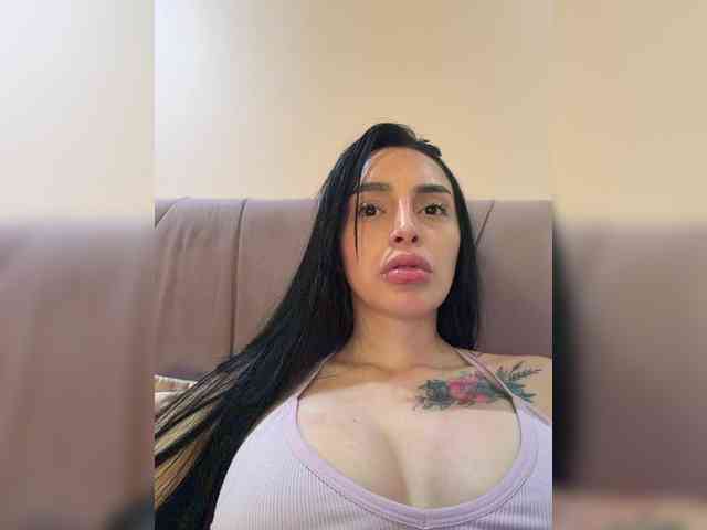AprilRosse webcam
