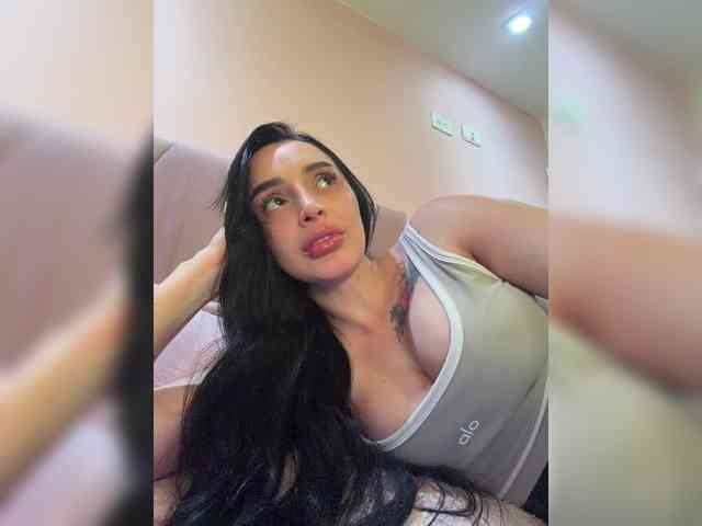 AprilRosse webcam