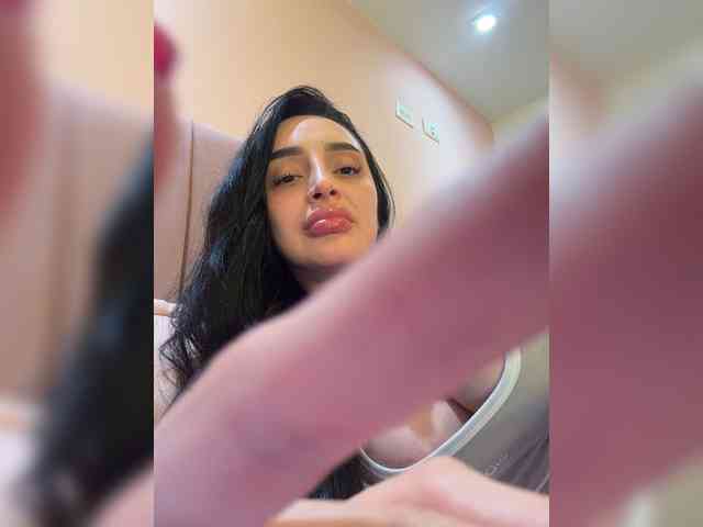 AprilRosse webcam