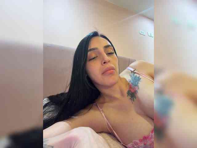AprilRosse webcam