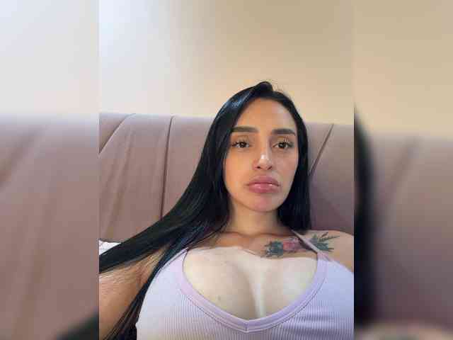 AprilRosse webcam