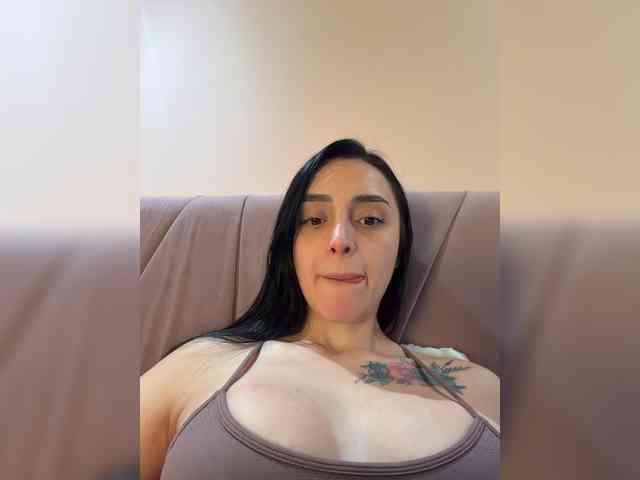AprilRosse webcam