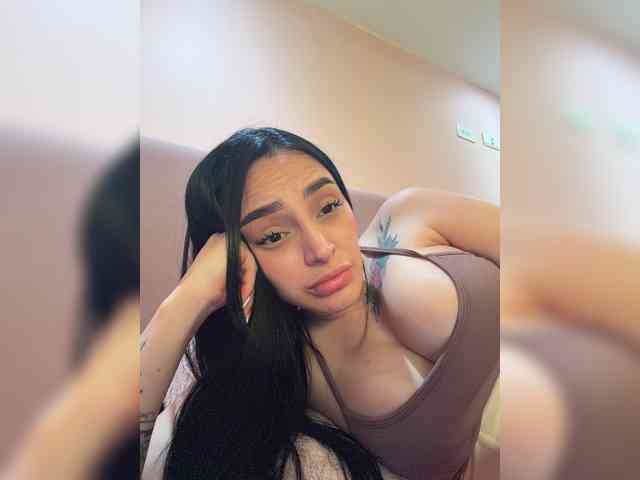 AprilRosse webcam
