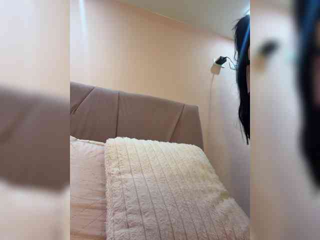 AprilRosse webcam