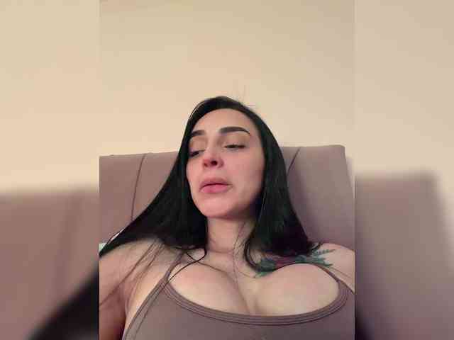 AprilRosse webcam