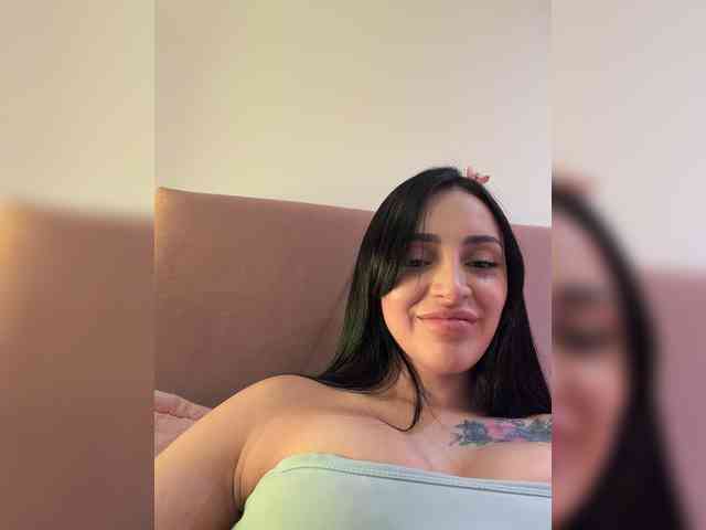 AprilRosse webcam