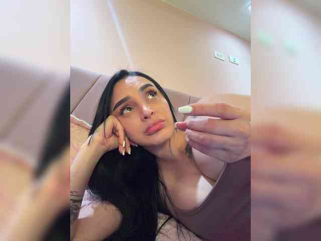 AprilRosse webcam