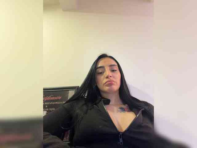 AprilRosse webcam