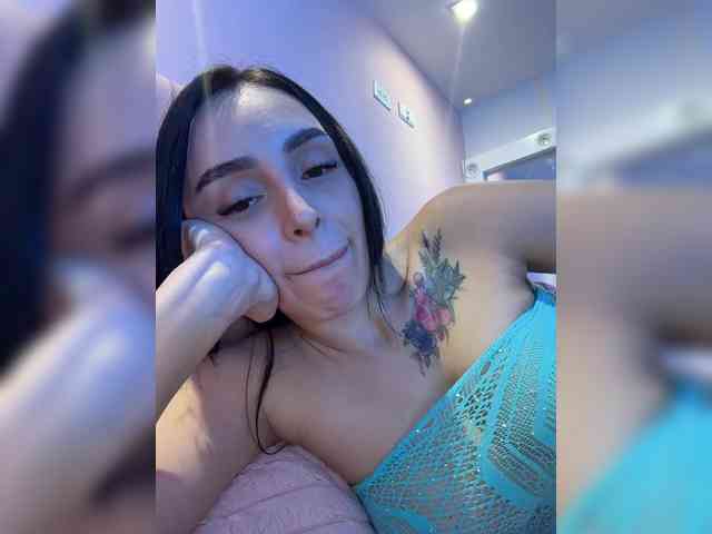 AprilRosse webcam
