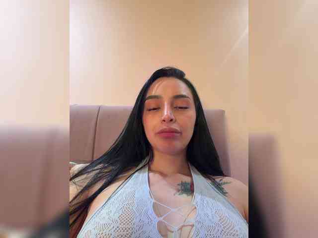 AprilRosse webcam