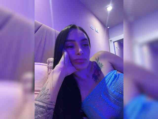 AprilRosse webcam