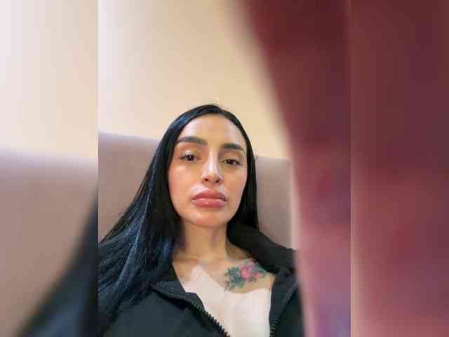 AprilRosse webcam