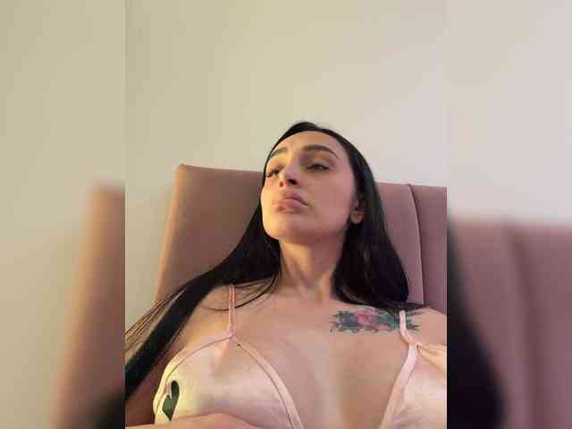 AprilRosse webcam