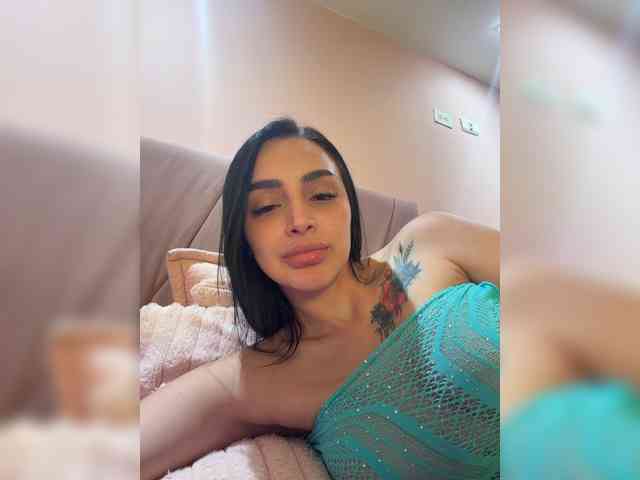 AprilRosse webcam