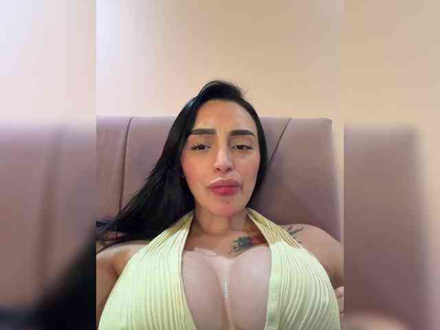 AprilRosse webcam