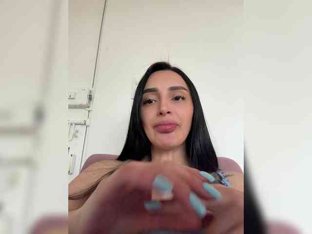 AprilRosse webcam