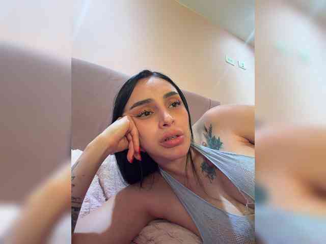 AprilRosse webcam