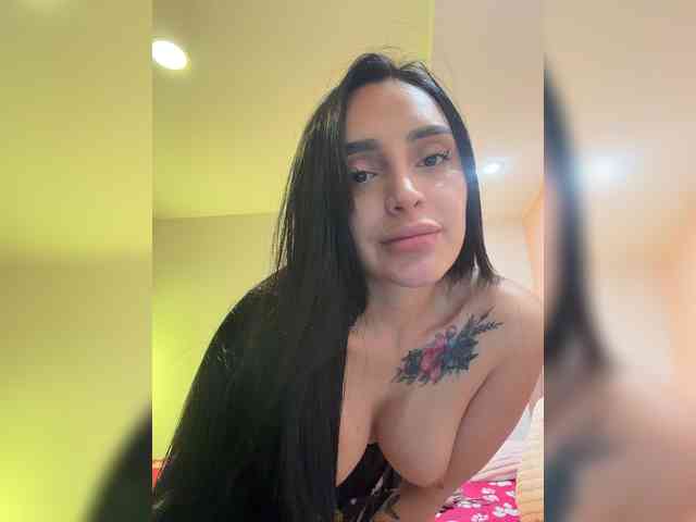 AprilRosse webcam