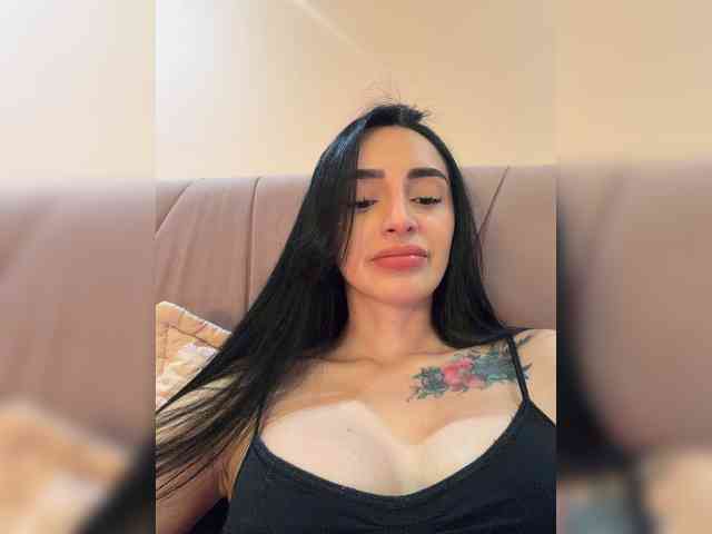 Modelo: AprilRosse