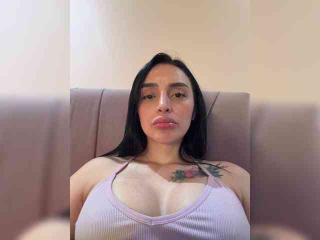 AprilRosse webcam