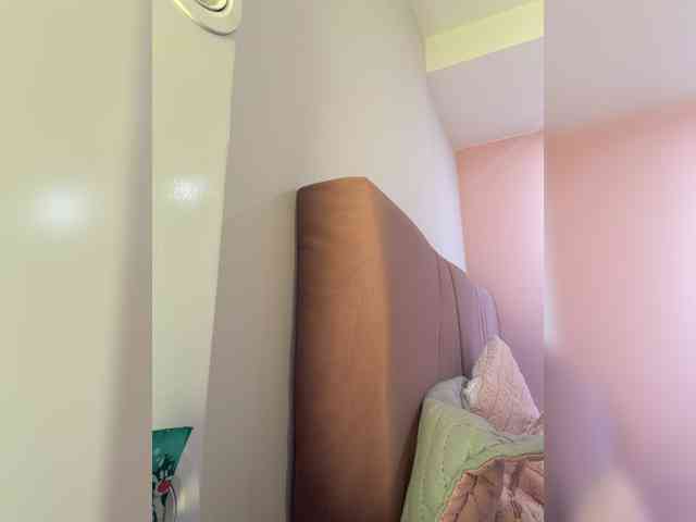 AprilRosse webcam