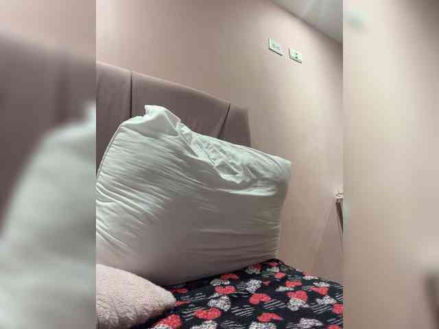 AprilRosse webcam
