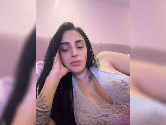 AprilRosse webcam
