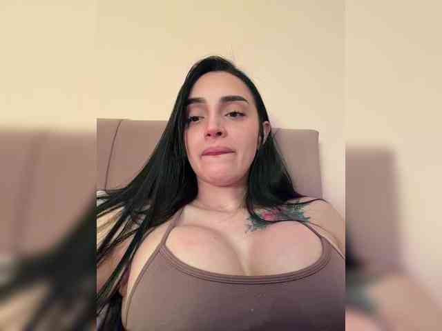 AprilRosse webcam