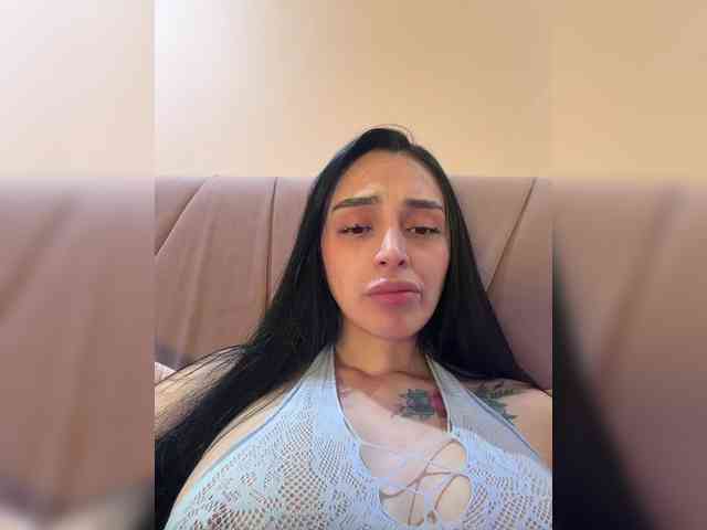 AprilRosse webcam
