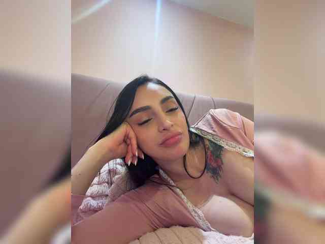 AprilRosse webcam