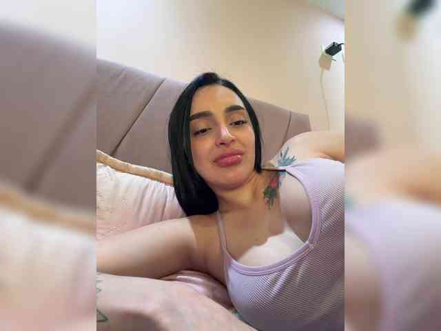 AprilRosse webcam