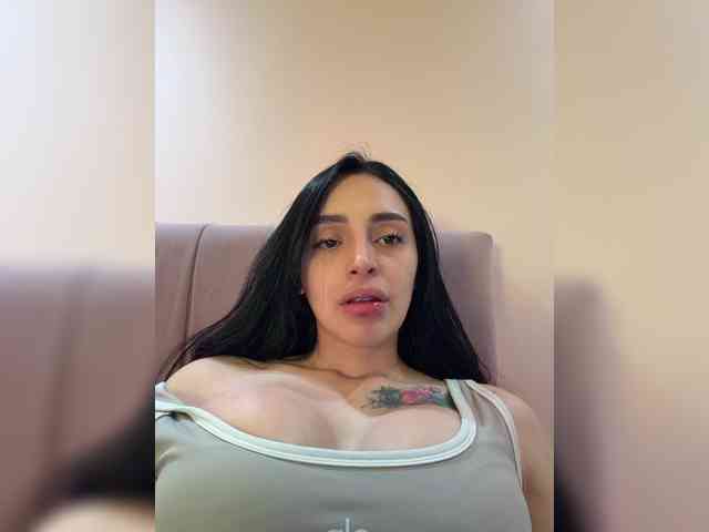 AprilRosse webcam